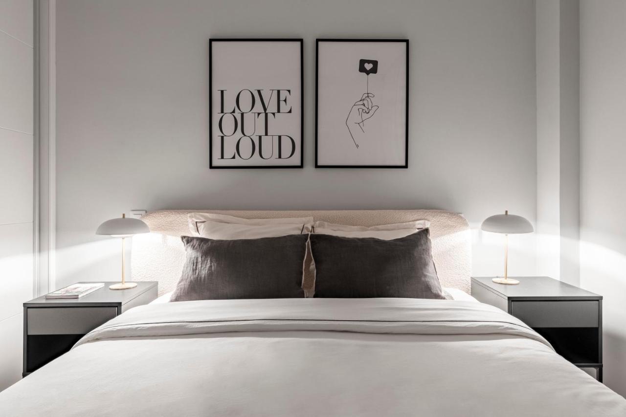 Cozy 2 Bedroom Apartment With Patio มาดริด ภายนอก รูปภาพ